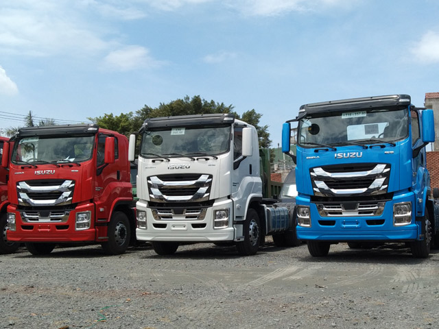 Mua xe đầu kéo Isuzu Giga 2 cầu giá rẻ